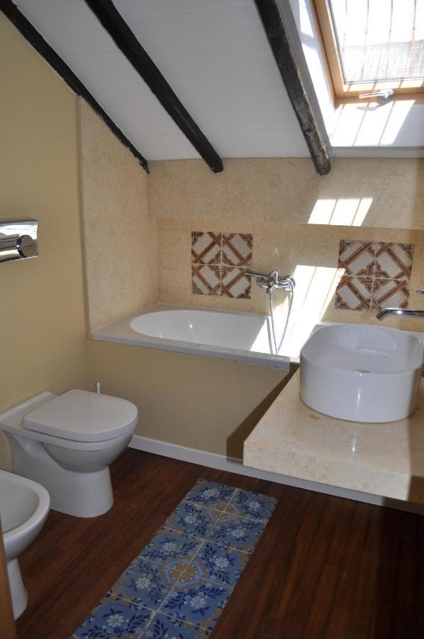 Casa Di Mario Appartamento In Centro Storico Con Due Camere Da Letto E Terrazze Cagliari Ngoại thất bức ảnh