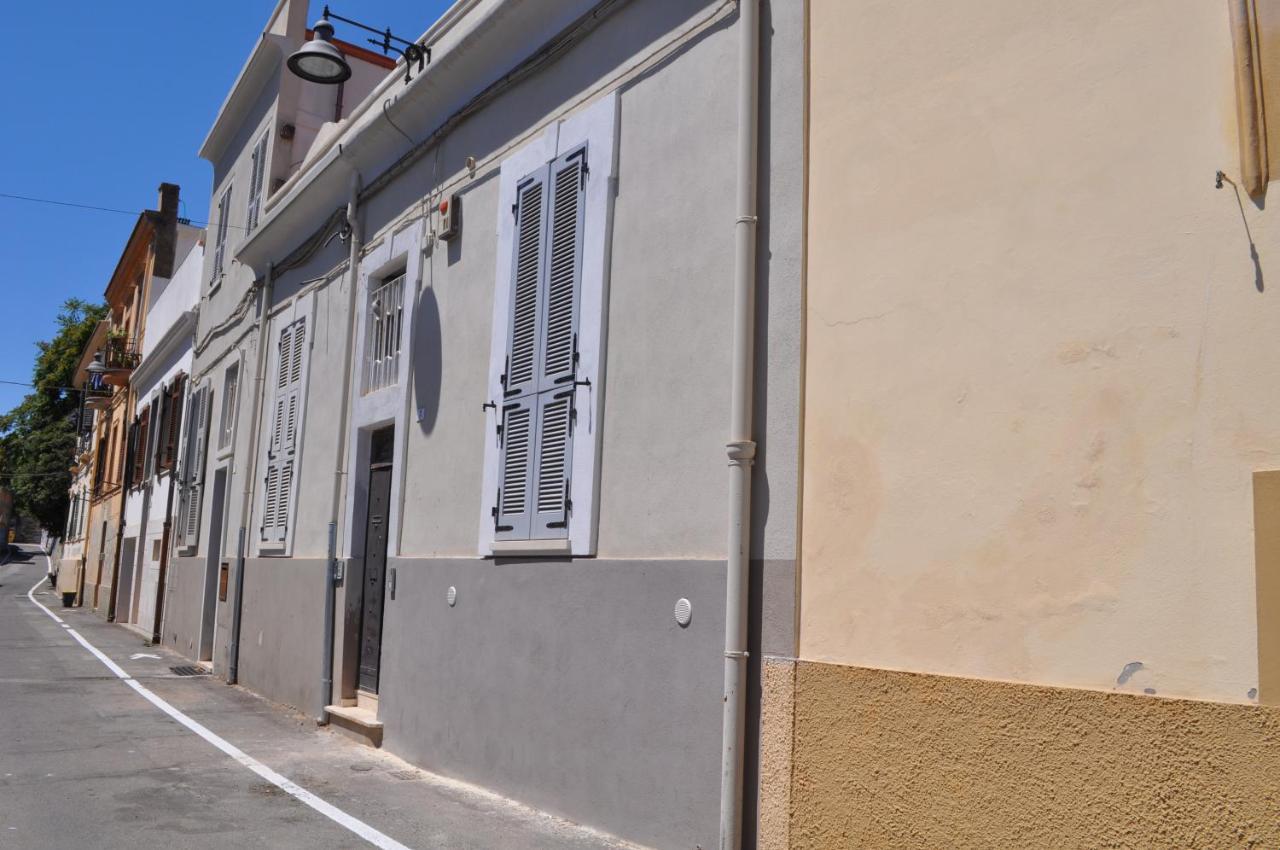 Casa Di Mario Appartamento In Centro Storico Con Due Camere Da Letto E Terrazze Cagliari Ngoại thất bức ảnh